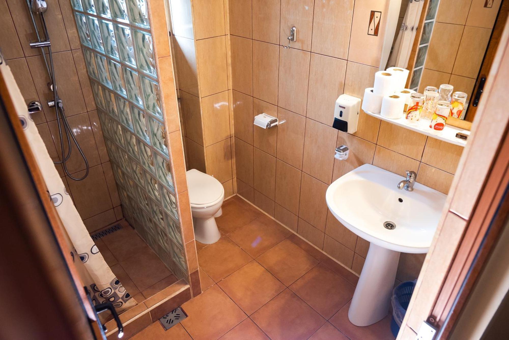 Hotel Complex Ramiro Suceava Esterno foto